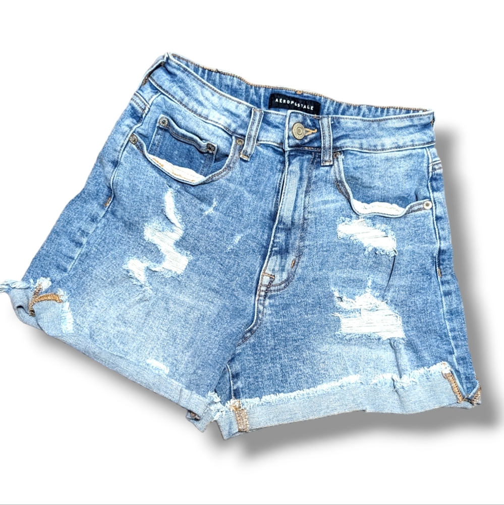 Aeropostale Curvy Mom Short